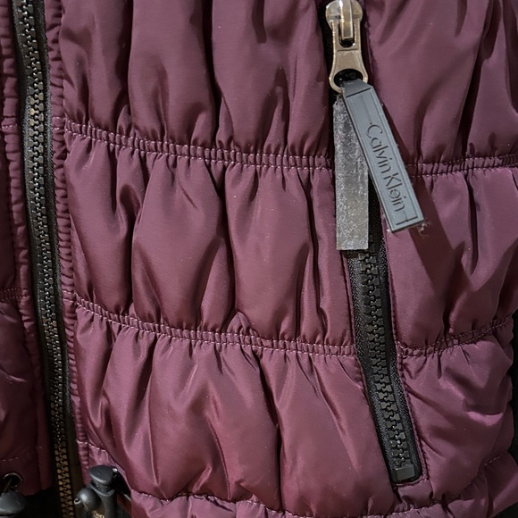 Calvin Klein Burgundy Quilted Vest women’s size L - Picture 2 of 4